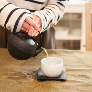 今日から“茶人”はじめませんか？「お茶の楽しみ方」事典