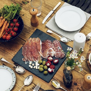 映画で見るホームパーティーのように♪【一品持ち寄りパーティー】アイデア集