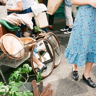 バイヤーはあなた！長く愛せるものが見つかるフリマ・蚤の市の“買い方”ガイド