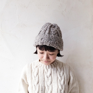 《ニット帽 or ベレー帽》どっちを選ぶ？秋冬コーデにぴったりなおしゃれ帽子カタログ
