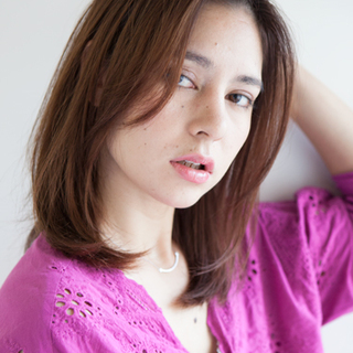 目指すはしっとり大人の装い。もう迷わない「40代」からのヘアカタログ 