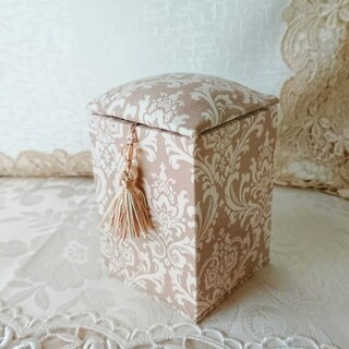 フランスの伝統工芸「カルトナージュ」で、心ときめくハンドメイドボックス作り♪