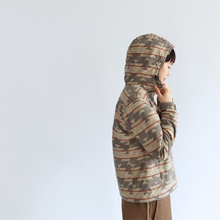 一着あればいろいろ使えるよ。デイリーにもアウトドアにも似合う"ウィンドブレーカー"