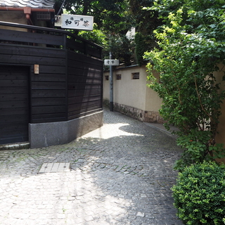 花街の歴史残る「神楽坂」しっとり楽しむ大人のための《観光・ランチ・カフェ》案内