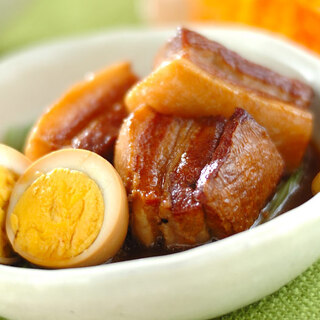 活用しなきゃもったいない。コクと旨みも魅力の「黒酢」で作るヘルシーレシピ