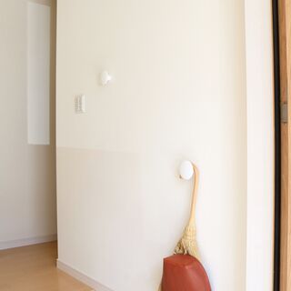 「玄関」が狭くても大丈夫。見せる、隠す、掛ける…素敵な収納アイデアをご紹介