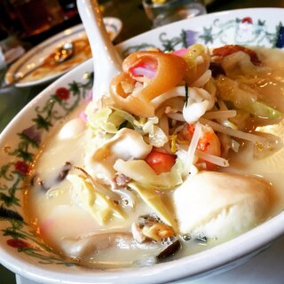 あつあつ中華に大満足。異国情緒あふれる《長崎の中華街》で味わう人気グルメ