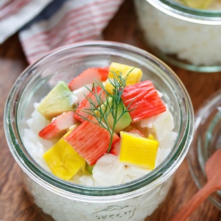 彩りも使い勝手もパーフェクト！グラスを使って楽しむ、カラフルな食卓＊