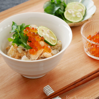 作るのは醤油漬けやパスタだけ？食感＆彩りを楽しむ『いくら』のレシピ