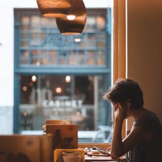 職場でのランチどうしてる？せっかくの昼休みを《気持ちよく過ごすための方法》