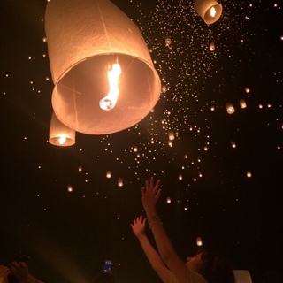 『ランタン祭り』で幻想的な世界へトリップ！日本＆海外のオススメのお祭り♪