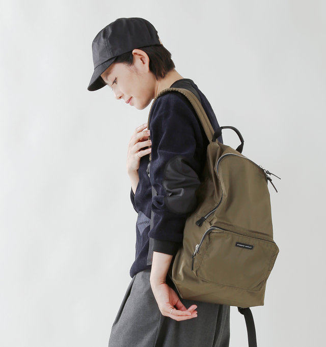 小さくたためて旅行にも便利 パッカブルバッグ カタログ キナリノ