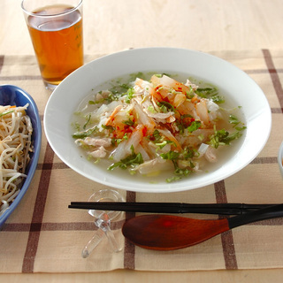 ワンボウルでさらっと食べやすい♪時短＆栄養豊富な「スープかけご飯」のレシピ