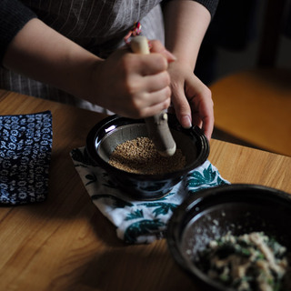 作ってそのまま食卓へ。台所仕事に欠かせない【すり鉢】活用レシピ