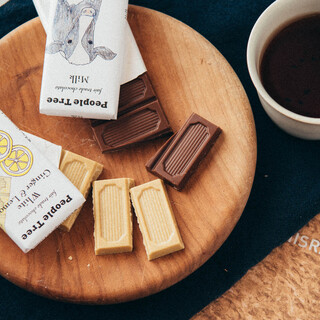 日頃の“ありがとう”を込めて。お世話になった人へ「チョコレート」を贈ろう