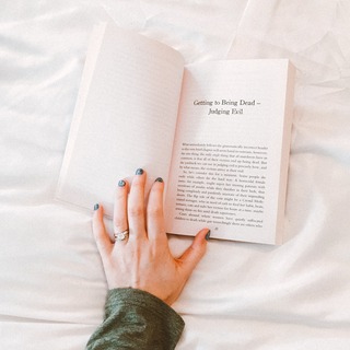 忙しいから本は読めない？いいえ、忙しいからこそ「本を読むべき理由」とは