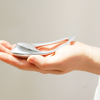 何とかしたい！スマホ世代の頑固な【首・肩こり】マッサージと解消方法