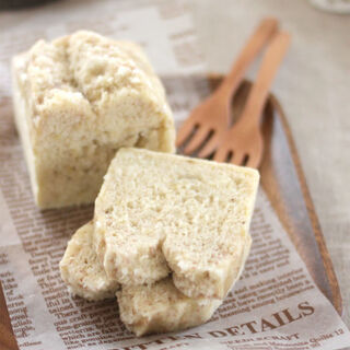 ふんわりしっとり、素朴な味♪カップやパウンド型で簡単「蒸しケーキ」のレシピ