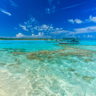 エメラルドグリーンの海に魅せられる。【与論島】は自然が生んだ絶景の宝庫！