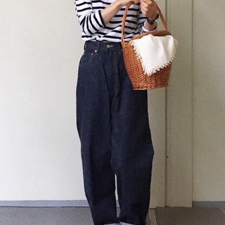 【太めボトム】で作る、ベーシックかつアレンジの効いた「ジャパニーズ・パリ」コーデ