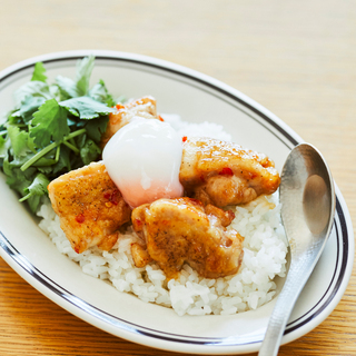 【明日なにつくる？】忙しい新生活に。家事がラクになる丼ものレシピ