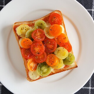 忙しい朝に嬉しい！5分でできる。のっけて焼くだけの簡単トーストレシピ♪