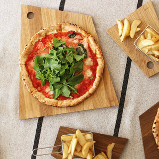 大きな『ピザ皿』を使って、一味違うおうちピザを楽しもう♪