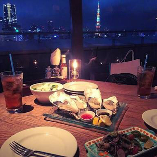 美味しいお酒と料理が揃う、【都内のバル】で夏のひとときを。