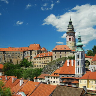宝石箱のような美しいチェコの世界遺産…チェスキー・クルムロフで街歩きを楽しみませんか？ 