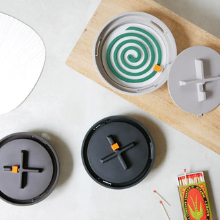 おしゃれな【蚊遣り】と【虫除けスプレー】で快適な夏を過ごそう 