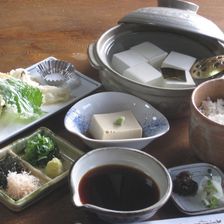 上質だけれど「気軽」に楽しめる。京都通がおすすめする『京都ランチ』4選