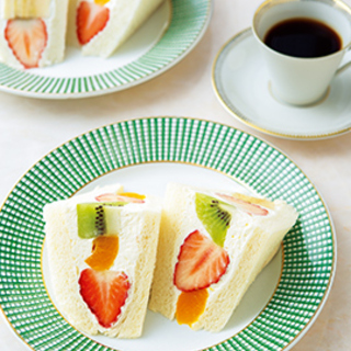 簡単・おいしい・美しい。彩り鮮やかな「フルーツサンド」レシピ12選