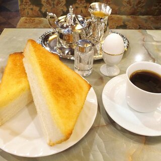 芳醇な香りに癒される。ふかふかの「厚切りトースト」が堪能できる喫茶店《7選》