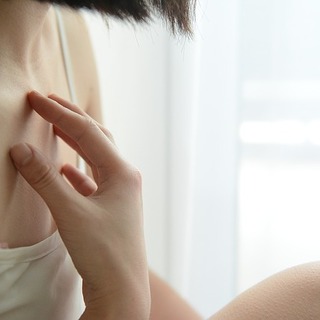 優しくなでて癒される。"リンパマッサージ"でむくみ&疲れとサヨナラしよう