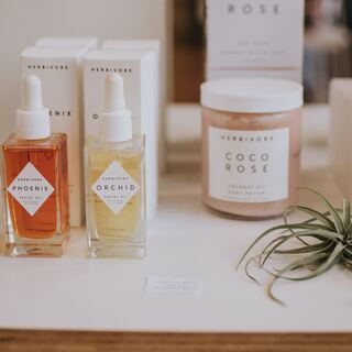 いつまで使うのが正解？『手放しコスメ』の見極めポイントを知ろう。 