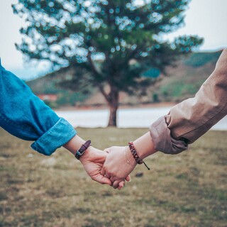 求められるのは「聞き上手」な人。心地いい人間関係を築くシンプルな方法