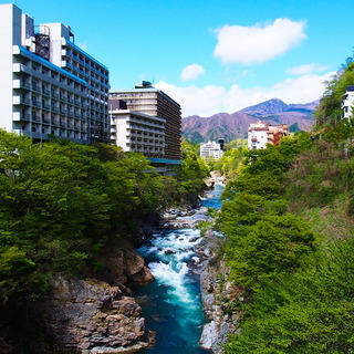 鬼怒川のせせらぎと渓谷美を体験！「鬼怒川温泉」で水と緑と温泉の癒やされ旅へ