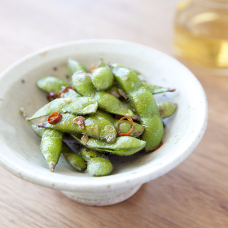 お酒がついつい進んじゃう!?家飲みにぴったりな『夏のおつまみ』20選