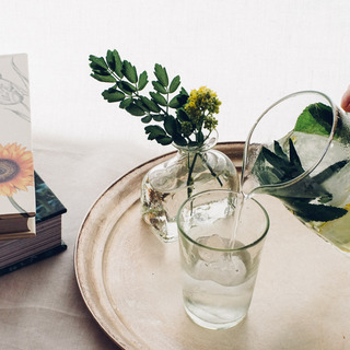 冷たいドリンクがおしゃれに映える。夏のテーブルに"ピッチャー"をプラスしてみない？