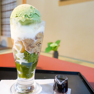 老舗からニュースポットまで。京都で楽しむ『お茶と甘味』おすすめ5軒