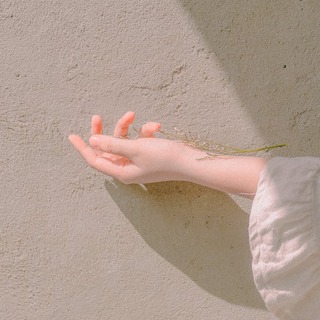 透明感を、メイク前の素肌から。「美しい素肌」のためにできる毎日のこと