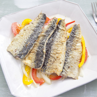 ドレッシング以外にどう使う？「ワインビネガー」の爽やかリッチな活用レシピ