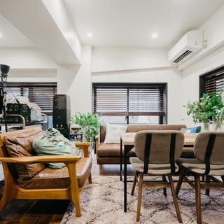 【ブルックリンテイスト】を気軽に楽しむ！アイテムの選び方とインテリア事例