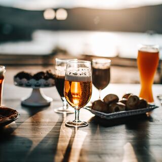 冷たいビールがおいしい季節。悪酔いしないためのコツ＆お酒の上手な飲み方