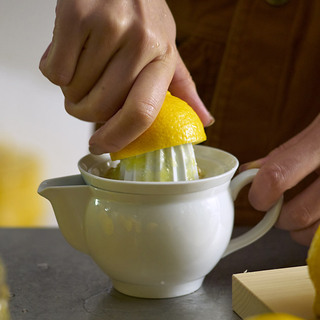 フレッシュな果汁を食卓に ジューサー で広がる料理の楽しみ キナリノ