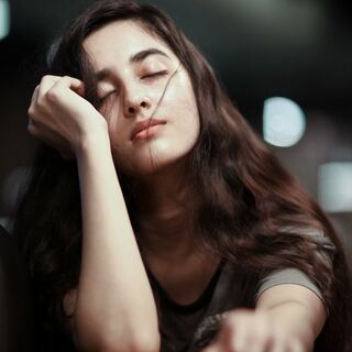 脳を休めて効率アップ！午後からの活動がはかどる上手な「お昼寝」の方法