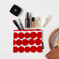 毎日のお出かけや旅のお供に ポーチ のおすすめブランドと作り方 キナリノ