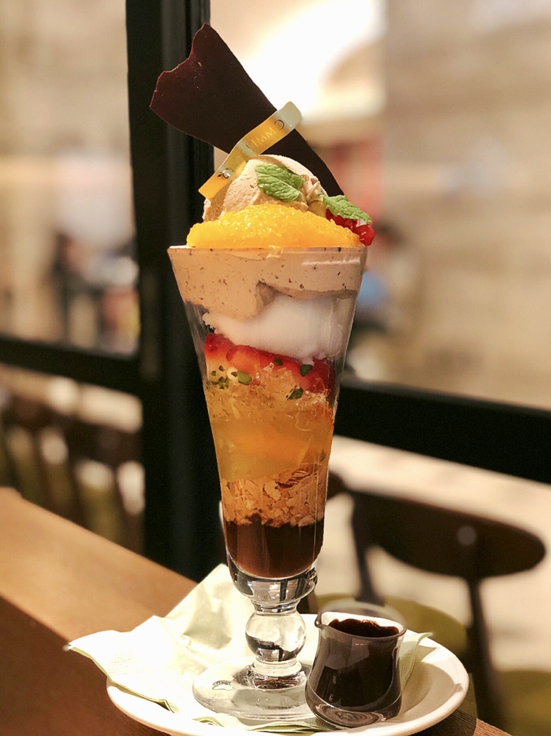 ディナーやお酒のあとは 〆デザート を 都内で人気の 夜パフェ 案内 キナリノ