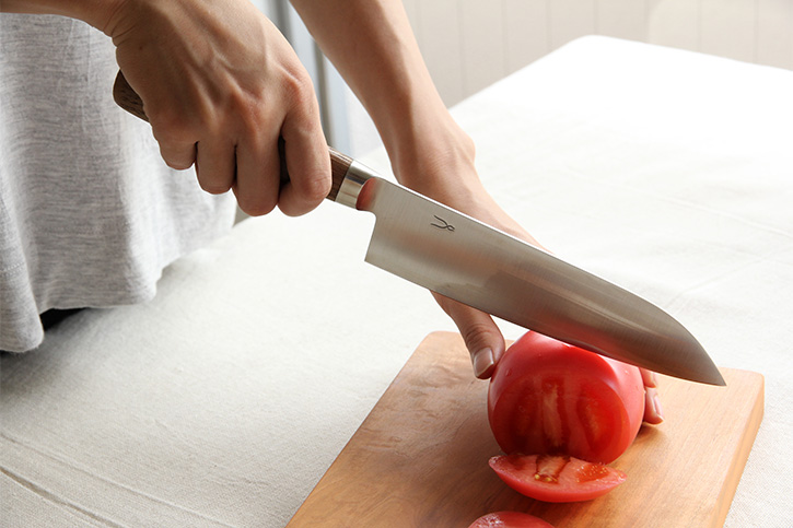 気持ちいい切れ味に欠かせない 包丁メンテナンス を習得しよう キナリノ