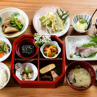 【福岡】太宰府天満宮を訪れたら。参拝後に立ち寄りたいおすすめ「ランチ」特集